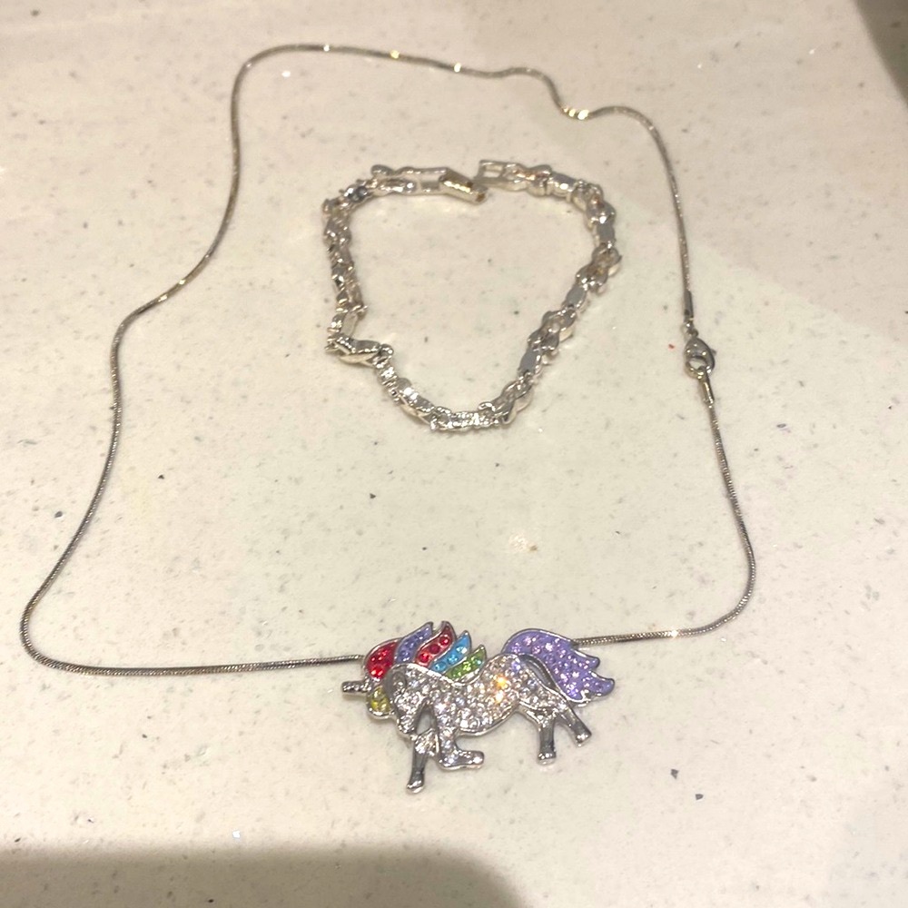 Silver multi crystal Unicorn Pendant chain and crystal Bracelet Set - Picture 1 of 6